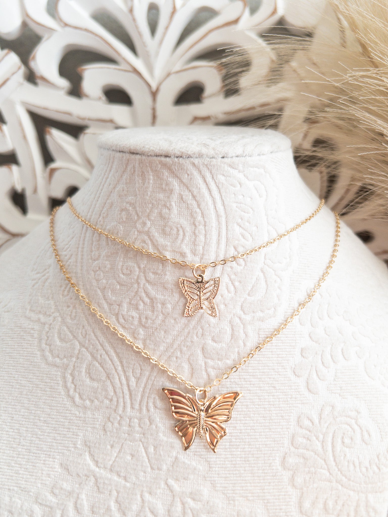 MARIPOSA NECKLACE